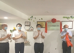 大力弘揚勞模精神、勞動精神、工匠精神